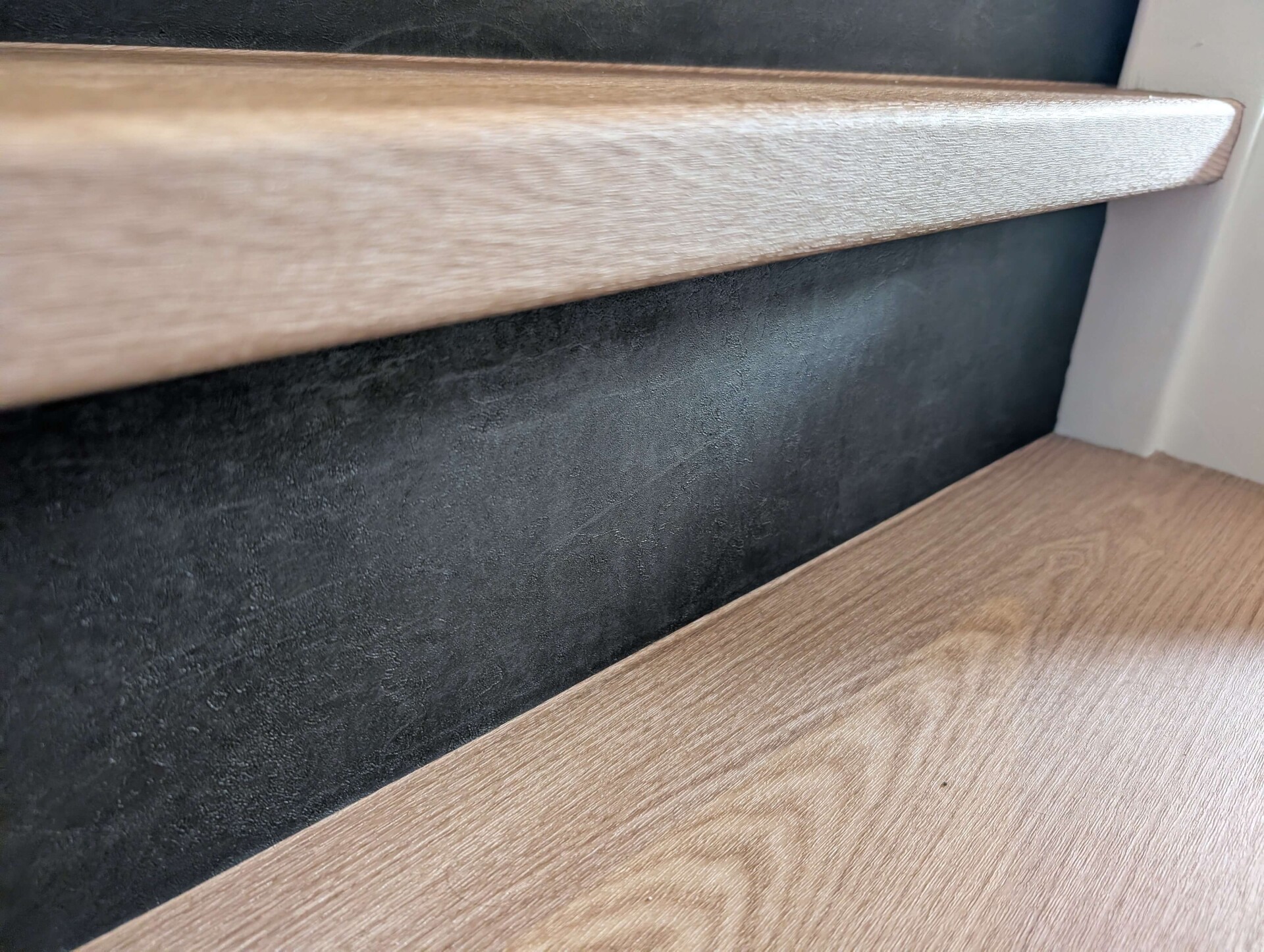 PXL 20251201 144028620